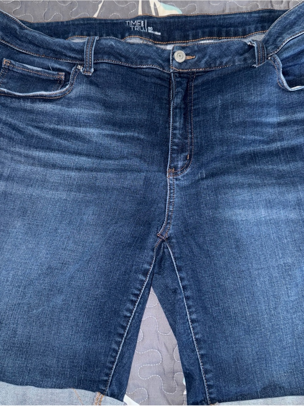 Women’s Stretch Denim Shorts Size 20